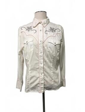Roper Western Style White Pearl Snap Shirt w/ Rhinestone Floral Detail B16